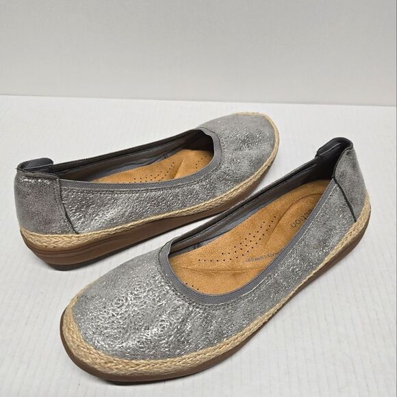 Clarks Women's Elaina Rae Textured Pewter Metallic Leather Jute-Trim Flats 8.5 - Picture 1 of 8